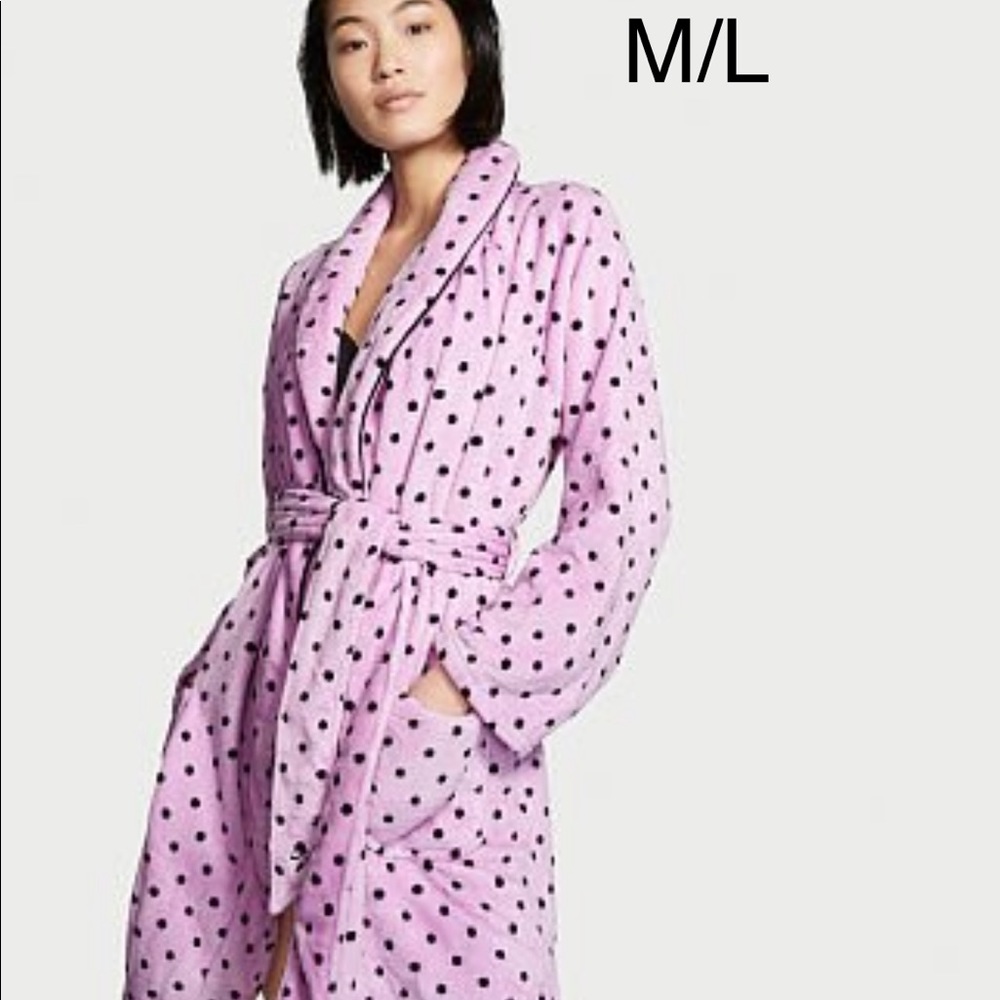 Victoria's Secret Med/Lg Pink Polka Dot Robe